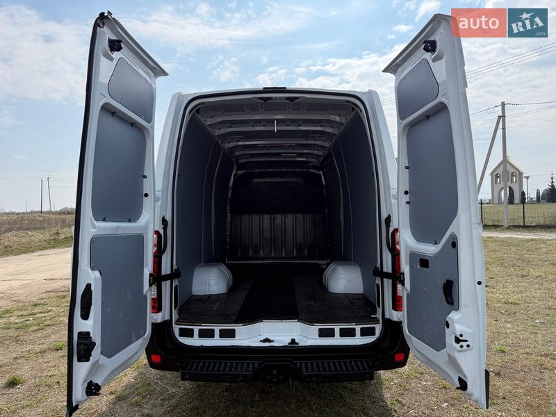 Грузовой фургон Renault Master 2018 в Львове