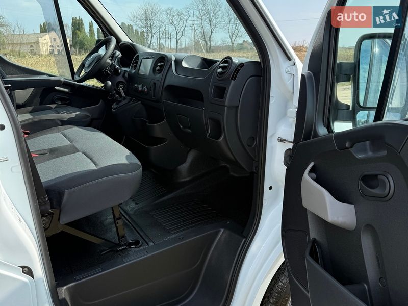 Грузовой фургон Renault Master 2018 в Львове
