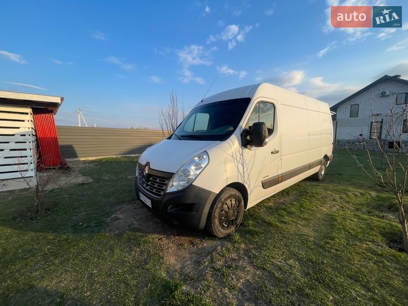 Грузовой фургон Renault Master 2015 в Рокитном