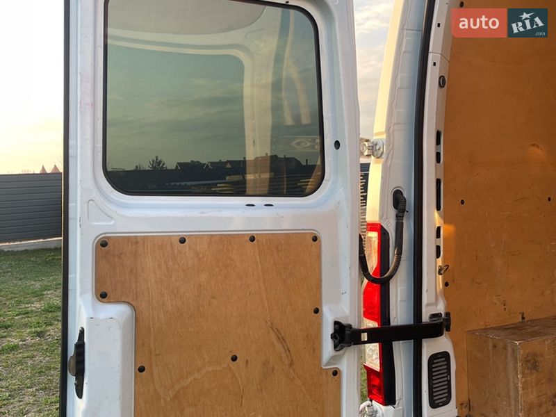 Грузовой фургон Renault Master 2015 в Рокитном