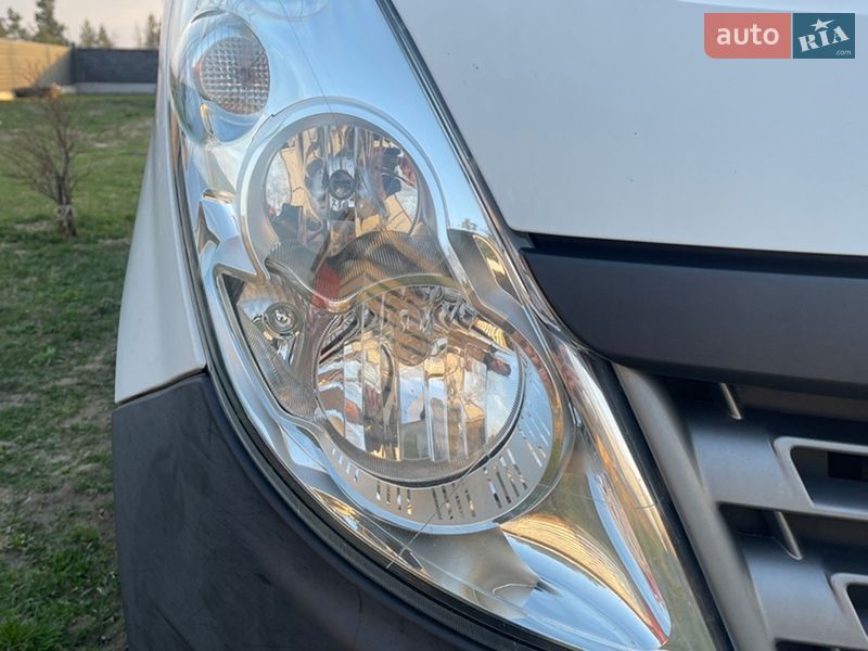 Вантажний фургон Renault Master 2015 в Рокитному