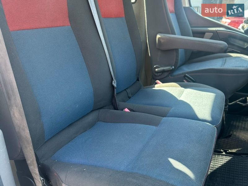 Автовоз Renault Master 2011 в Черкассах