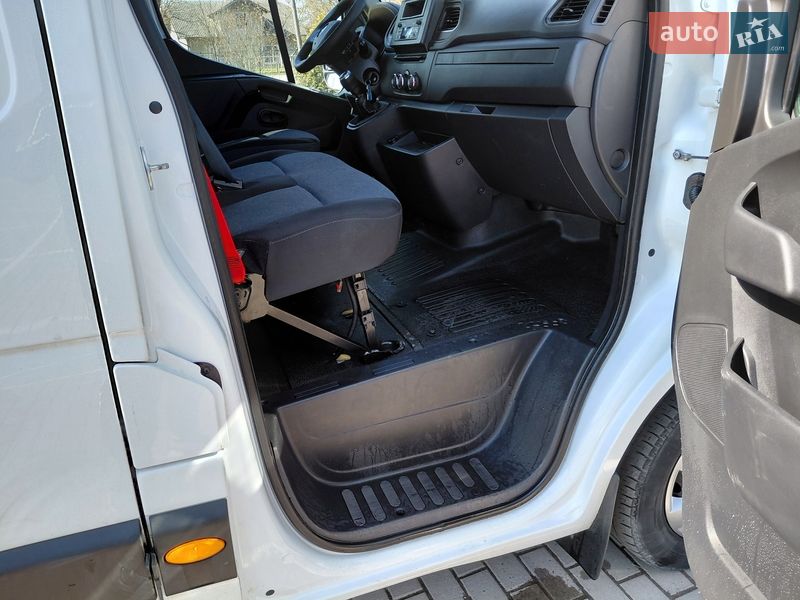 Вантажний фургон Renault Master 2023 в Івано-Франківську