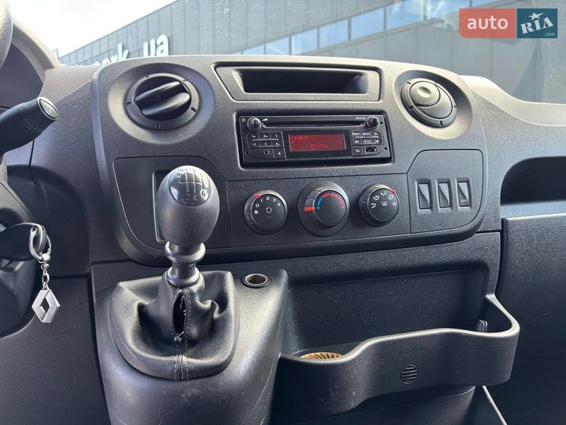Грузовой фургон Renault Master 2017 в Львове