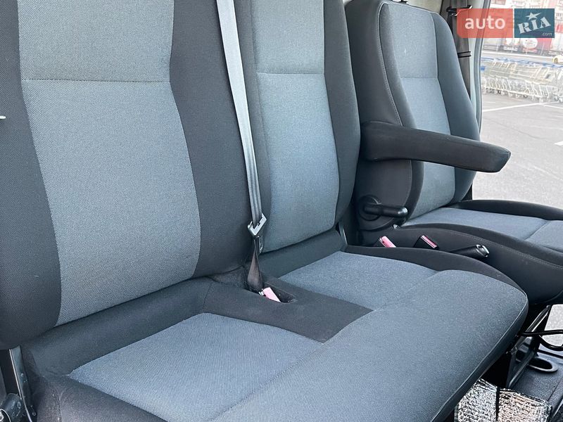 Грузопассажирский фургон Renault Master 2015 в Киеве