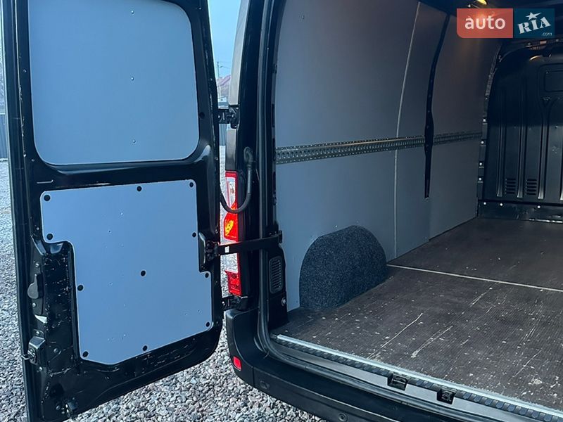 Грузовой фургон Renault Master 2020 в Львове