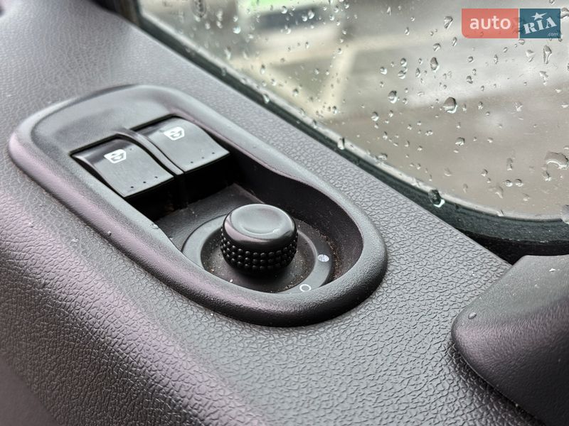 Вантажний фургон Renault Master 2016 в Ковелі