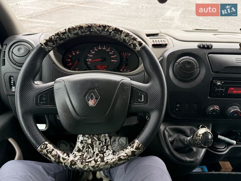 Вантажний фургон Renault Master 2016 в Ковелі