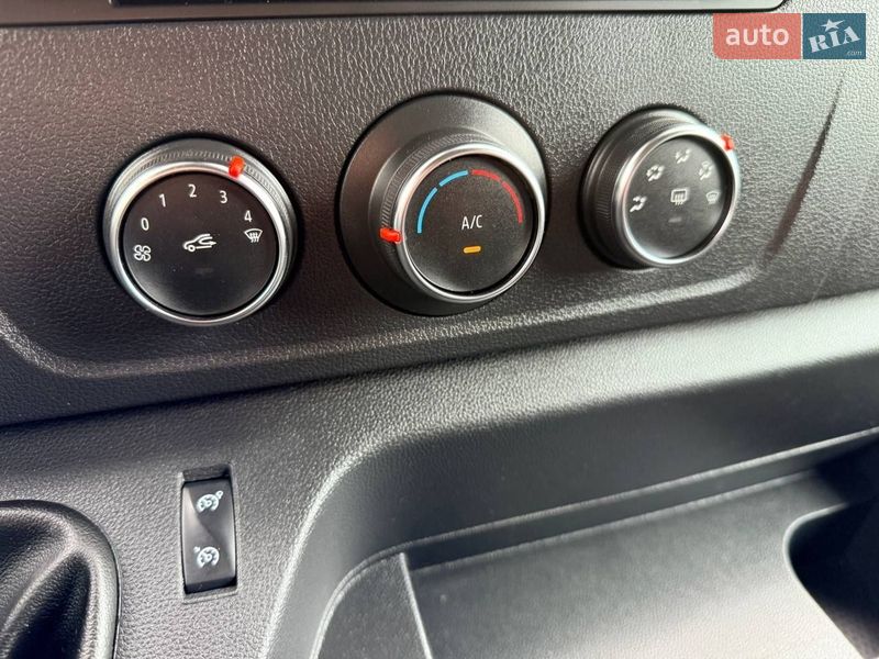 Тентованый Renault Master 2022 в Киеве