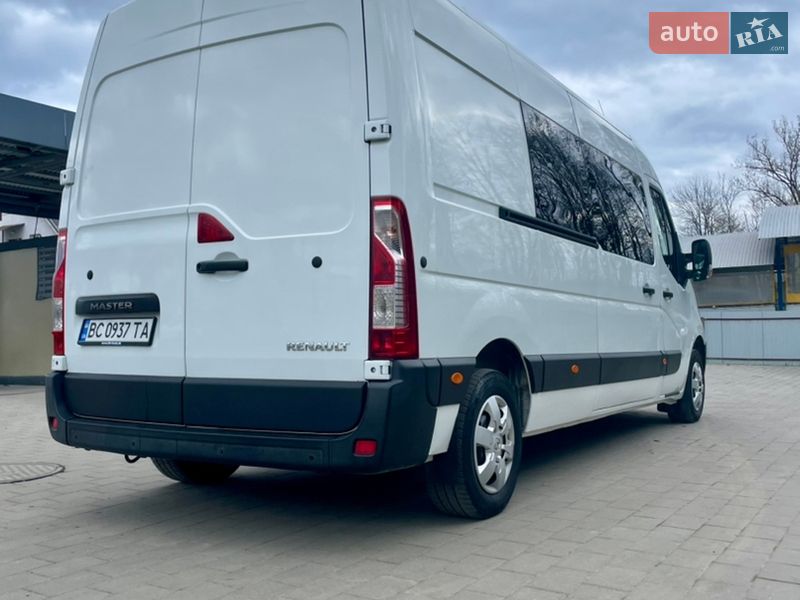 Вантажопасажирський фургон Renault Master 2015 в Долині