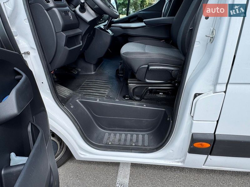 Грузовой фургон Renault Master 2023 в Киеве