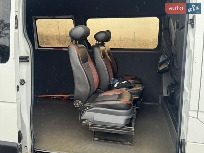 Грузопассажирский фургон Renault Master 2017 в Львове