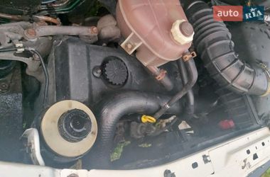 Грузовой фургон Renault Master 2001 в Львове