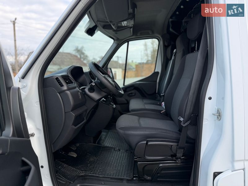 Грузовой фургон Renault Master 2021 в Дубно