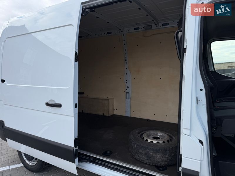 Грузовой фургон Renault Master 2021 в Дубно