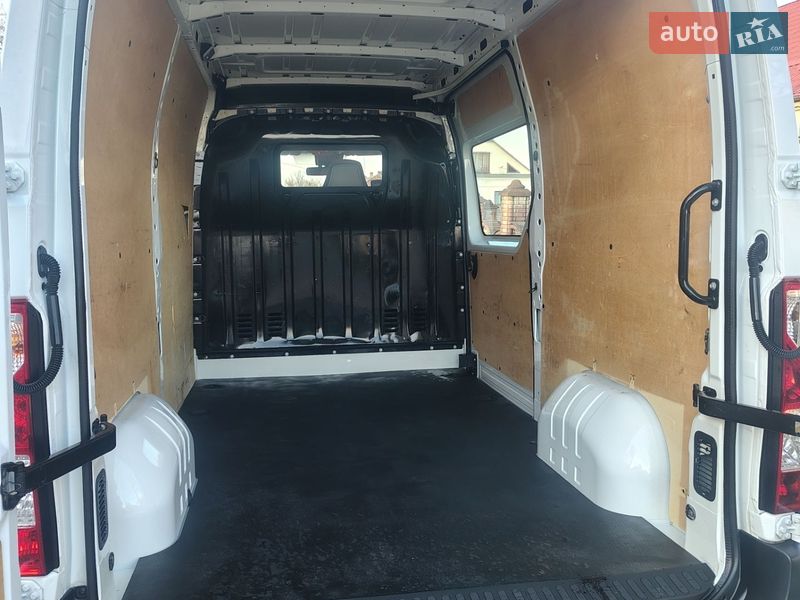 Грузовой фургон Renault Master 2020 в Дубно