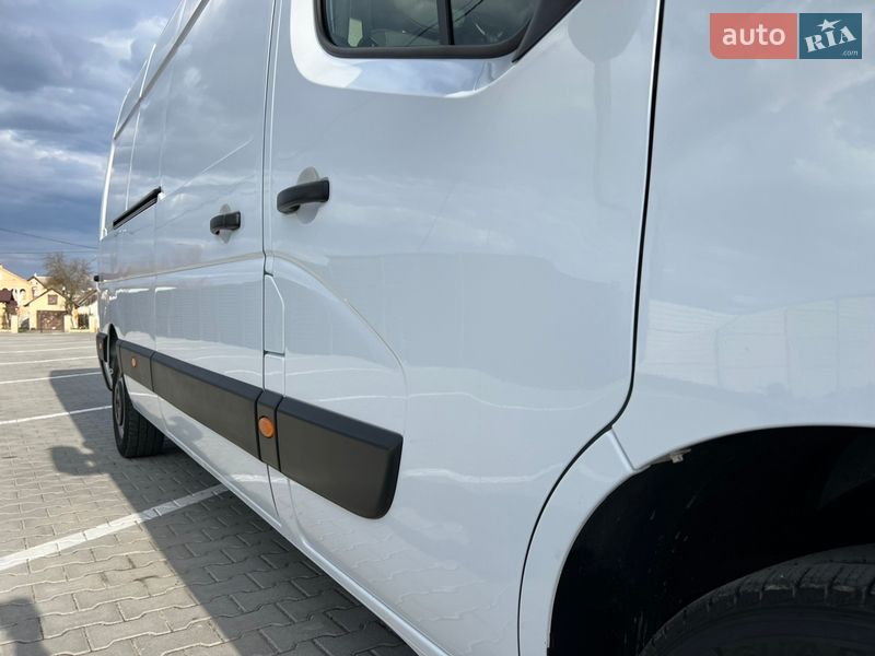 Грузовой фургон Renault Master 2022 в Дубно