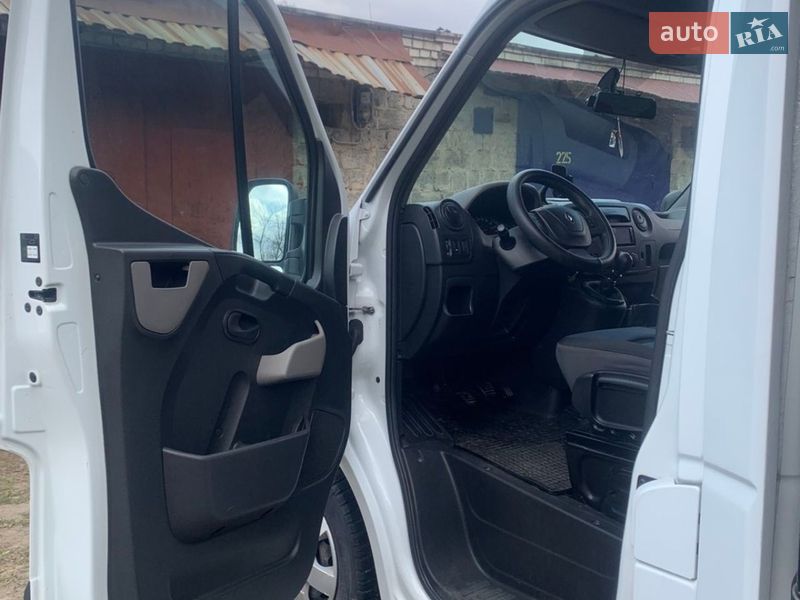 Тентованый Renault Master 2016 в Львове