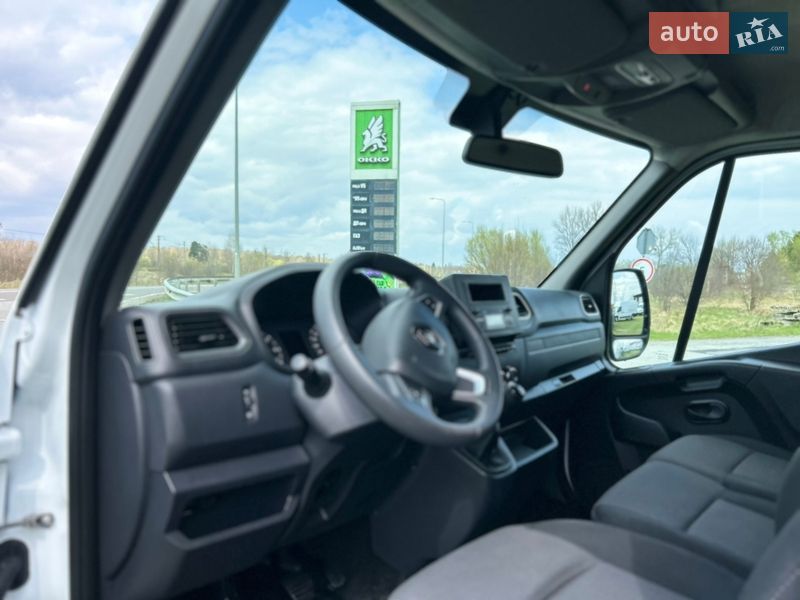 Грузовой фургон Renault Master 2024 в Стрые