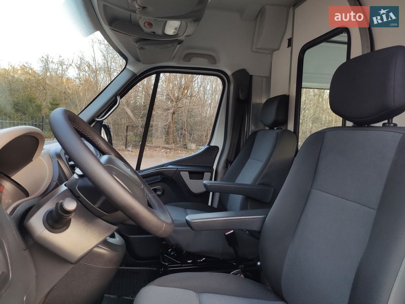 Грузовой фургон Renault Master 2017 в Бердичеве