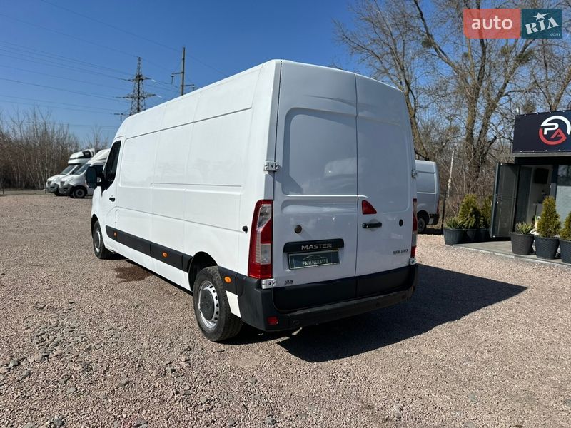 Вантажний фургон Renault Master 2021 в Рівному