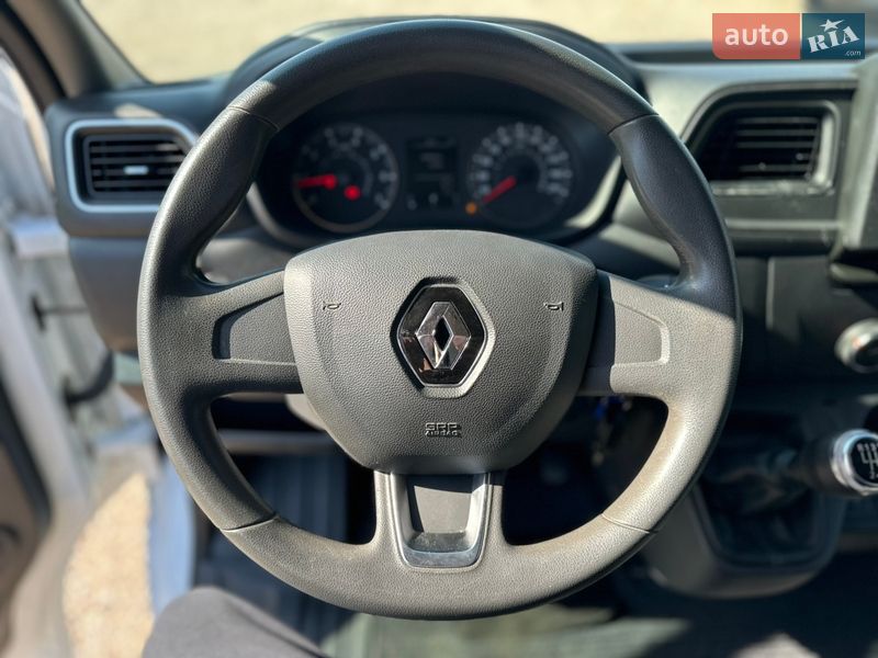 Вантажний фургон Renault Master 2021 в Рівному