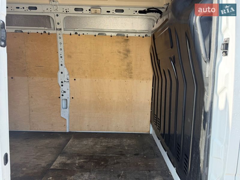 Вантажний фургон Renault Master 2021 в Коломиї