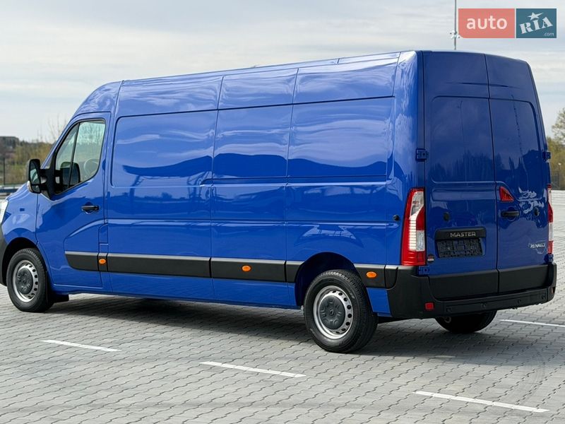 Грузовой фургон Renault Master 2022 в Дубно