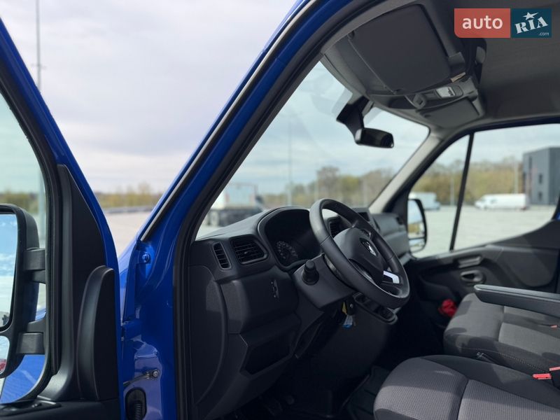 Грузовой фургон Renault Master 2022 в Дубно