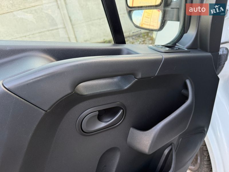 Вантажний фургон Renault Master 2021 в Бердичеві