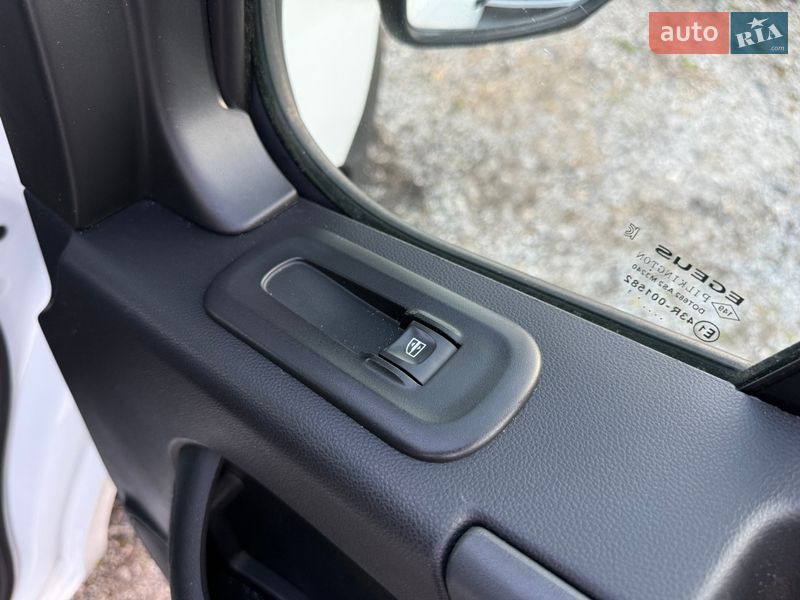 Вантажний фургон Renault Master 2021 в Бердичеві