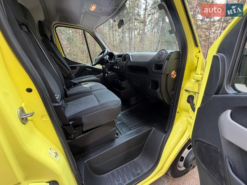 Вантажний фургон Renault Master 2016 в Києві
