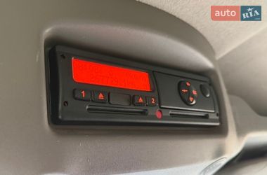 Вантажний фургон Renault Master 2016 в Києві