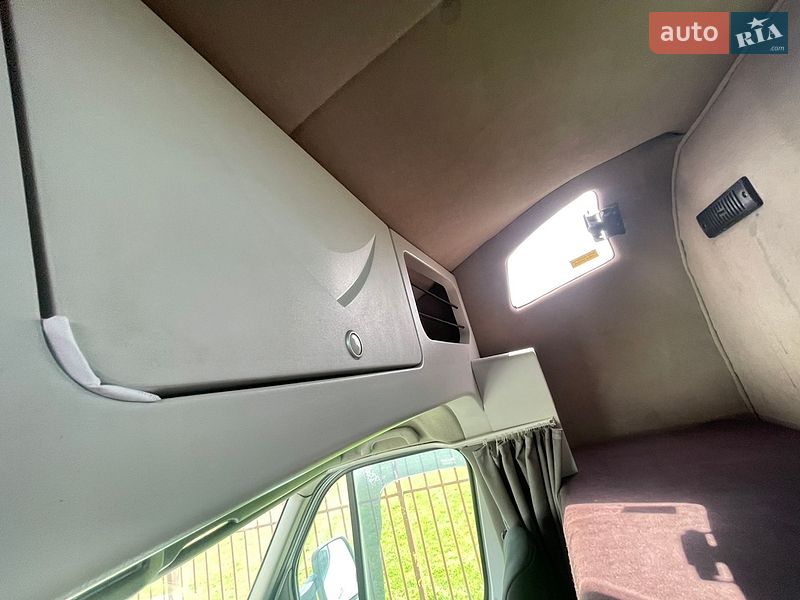 Автовоз Renault Master 2015 в Луцке