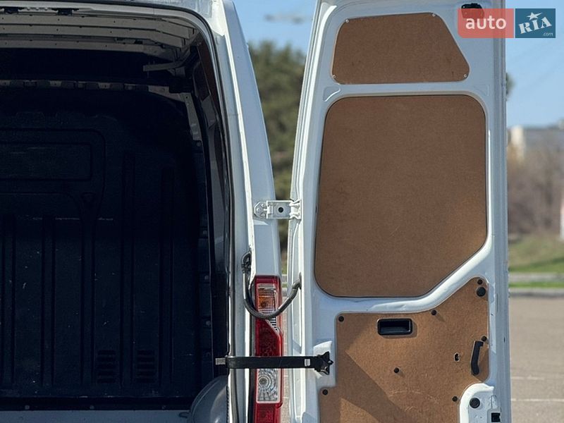 Вантажний фургон Renault Master 2017 в Києві