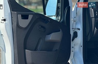 Вантажний фургон Renault Master 2017 в Києві