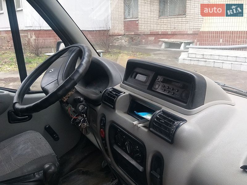 Грузовой фургон Renault Master 2002 в Днепре