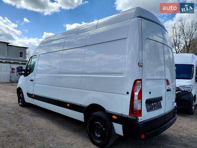 Грузовой фургон Renault Master 2015 в Ивано-Франковске