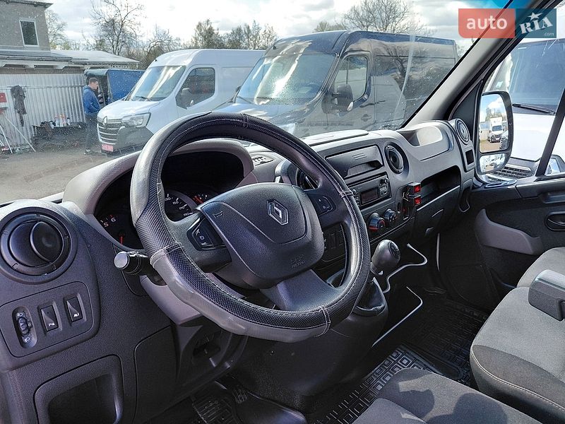 Грузовой фургон Renault Master 2015 в Ивано-Франковске