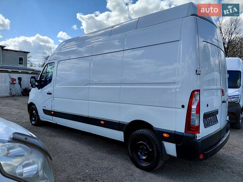 Грузовой фургон Renault Master 2015 в Ивано-Франковске