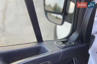 Вантажний фургон Renault Master 2021 в Дніпрі