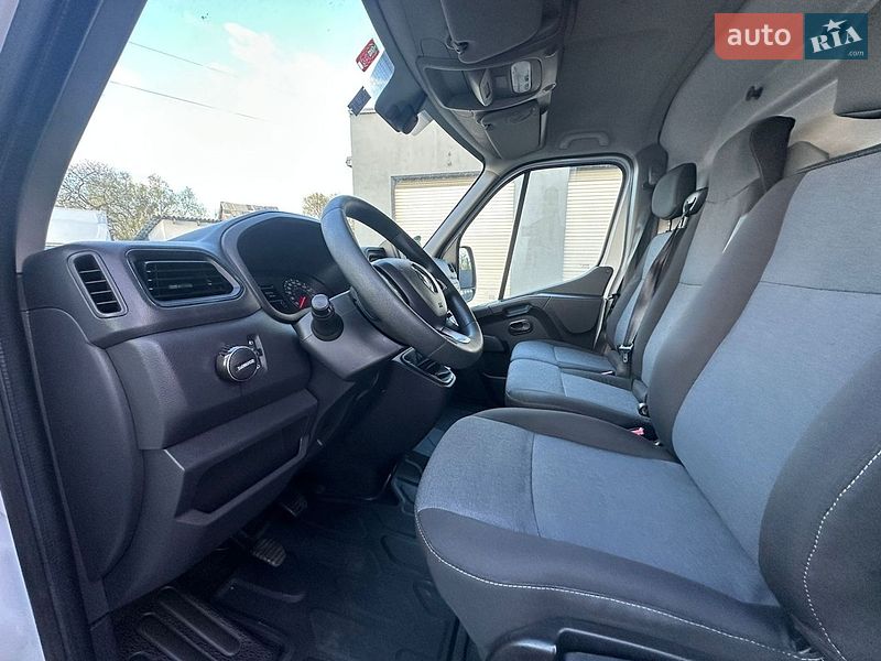 Вантажний фургон Renault Master 2022 в Ковелі