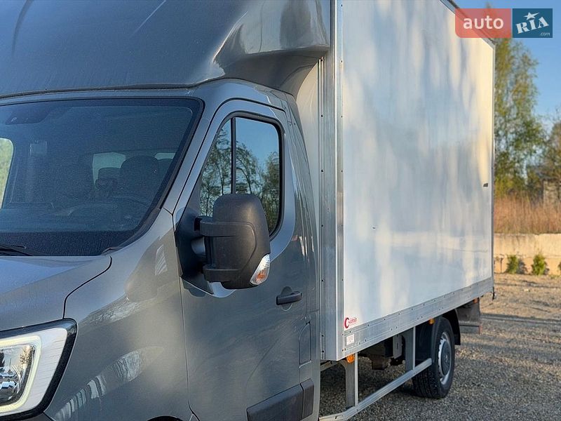 Вантажний фургон Renault Master 2020 в Дубні