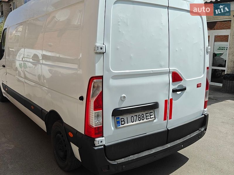 Микроавтобус грузовой (до 3,5т) Renault Master 2015 в Полтаве