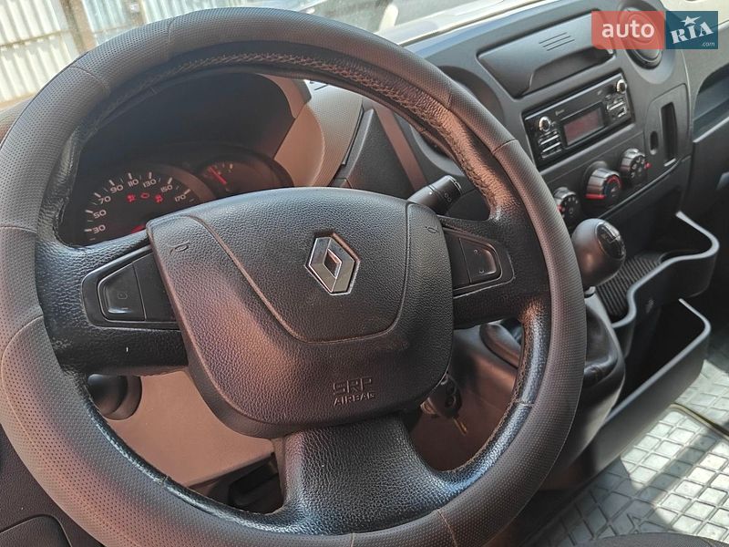 Микроавтобус грузовой (до 3,5т) Renault Master 2015 в Полтаве