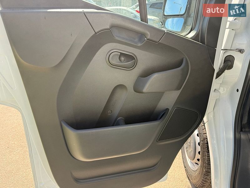 Вантажний фургон Renault Master 2022 в Одесі