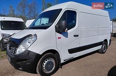 Вантажний фургон Renault Master 2016 в Івано-Франківську