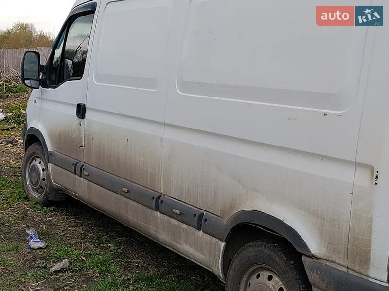 Вантажний фургон Renault Master 2006 в Недригайліву