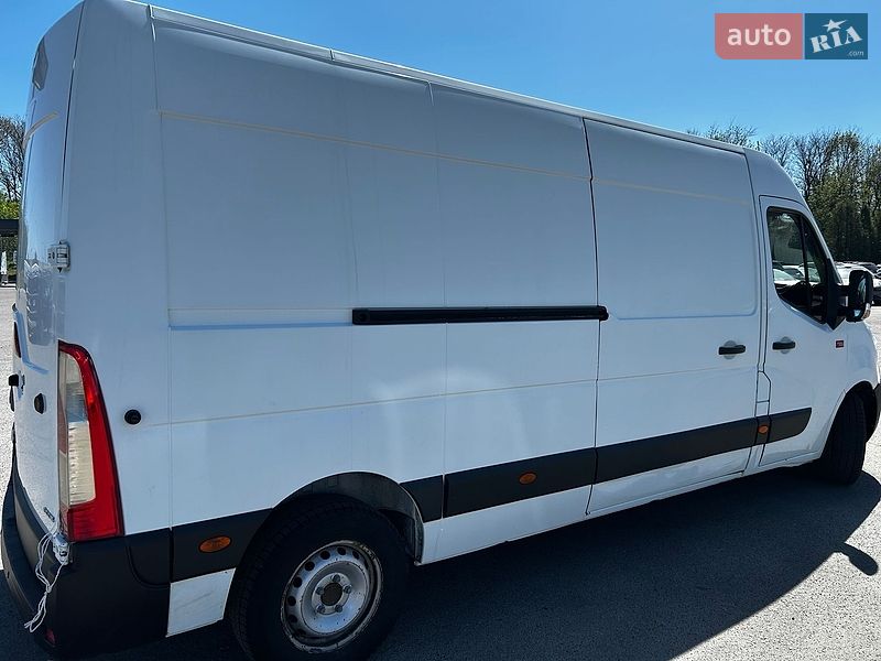 Грузовой фургон Renault Master 2017 в Львове