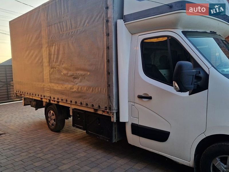 Грузовой фургон Renault Master 2015 в Кропивницком